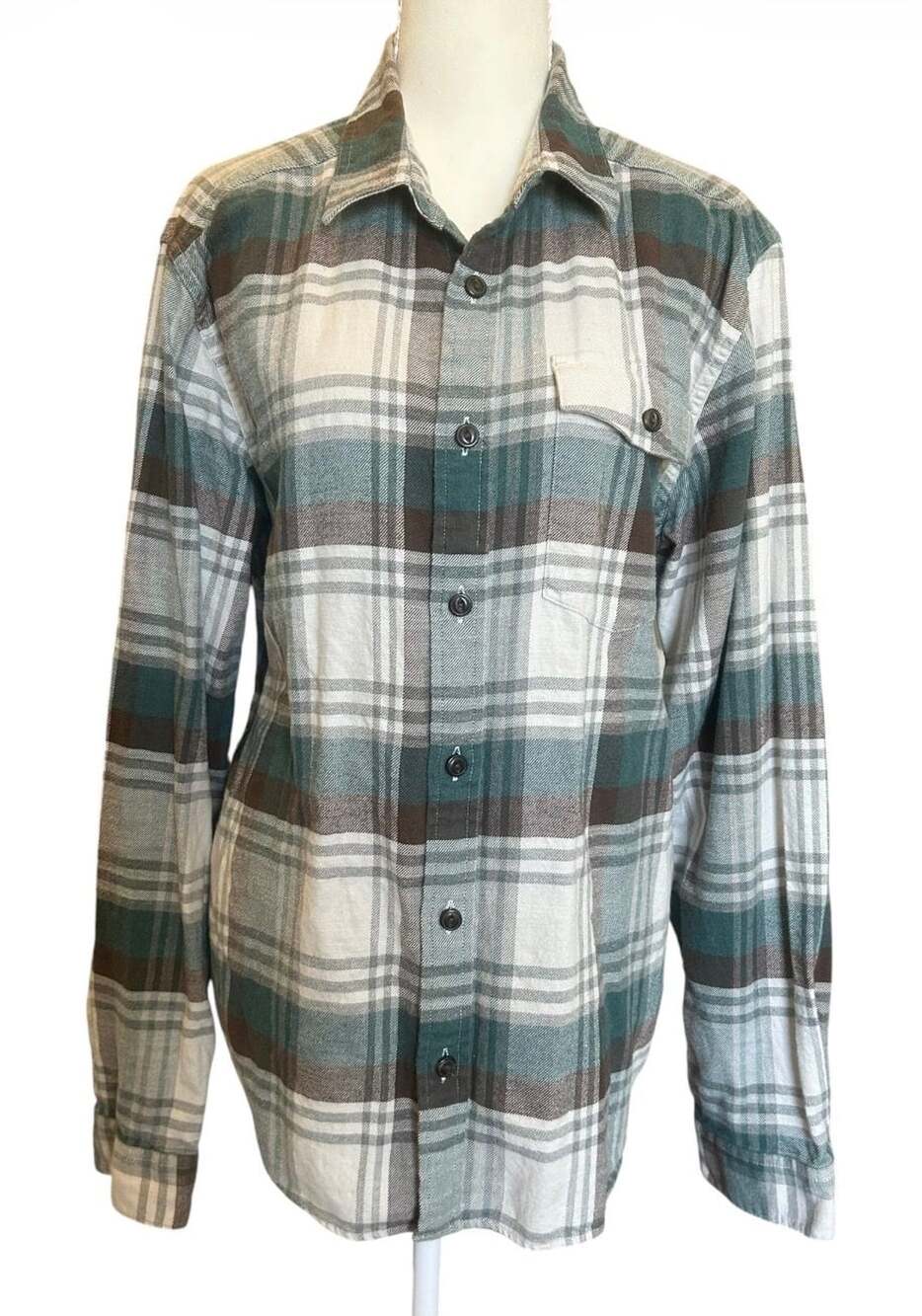 Patagonia Women’s Lightweight Plaid Fjord Flannel Shirt Size M